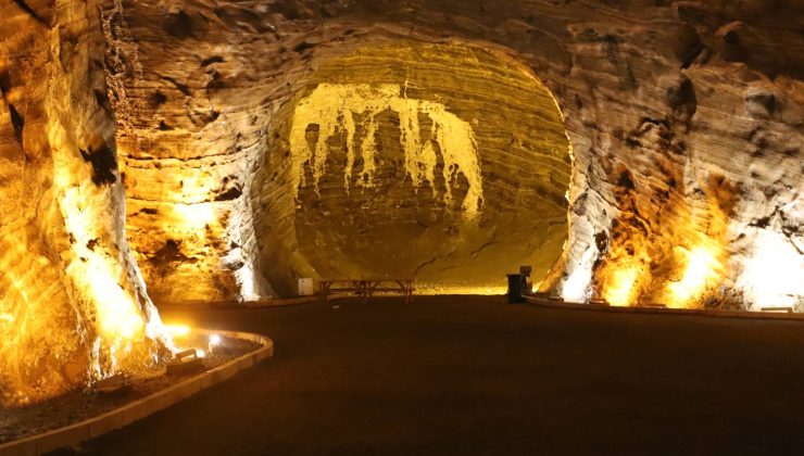 Tuz Mağaraları Neden Turistlerin Gözdesi?